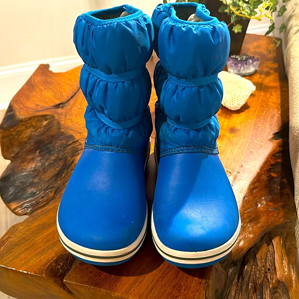 CROCS boots size J3